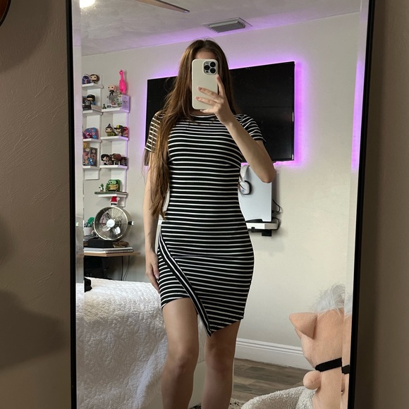 Striped dress - Picture 1 of 2